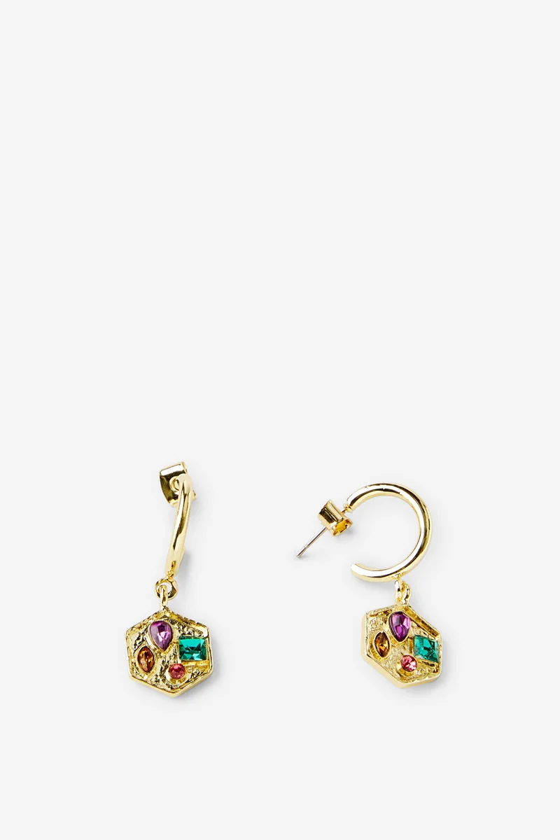 روبي Huggie Hoop Earring